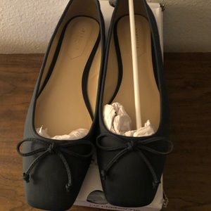 Blue flats slip in shoes